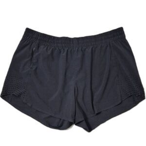Athleta Hustle 4.5" Shorts L Black Athletic Gym Running Shorts Athleisure